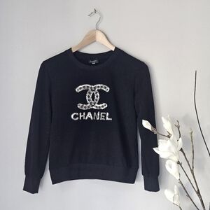 CHANEL Logo Sweatshirt
